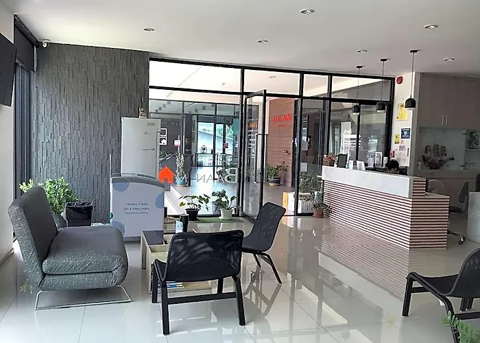 Baan Mae Suvarnabhumi Airport Apartment *
