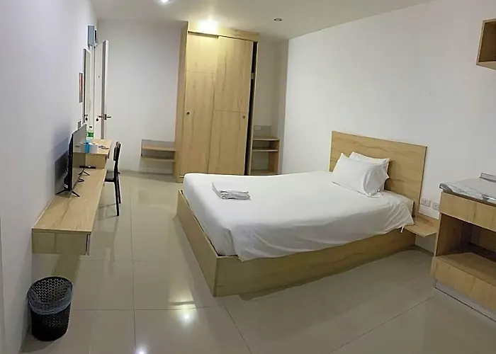 Baan Mae Suvarnabhumi Airport Apartment