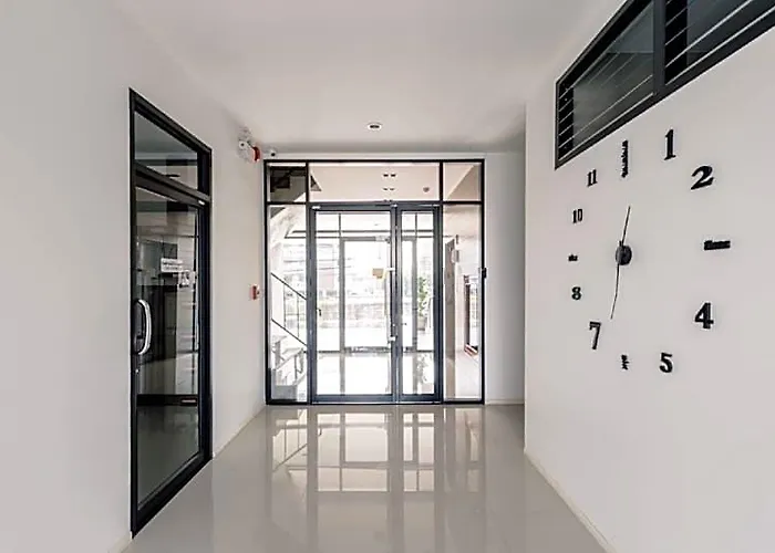 Baan Mae Suvarnabhumi Airport Apartment *