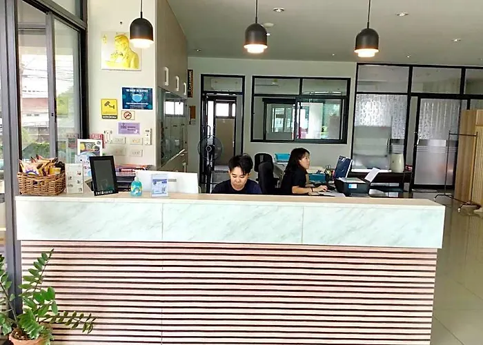 Baan Mae Suvarnabhumi Airport Apartment